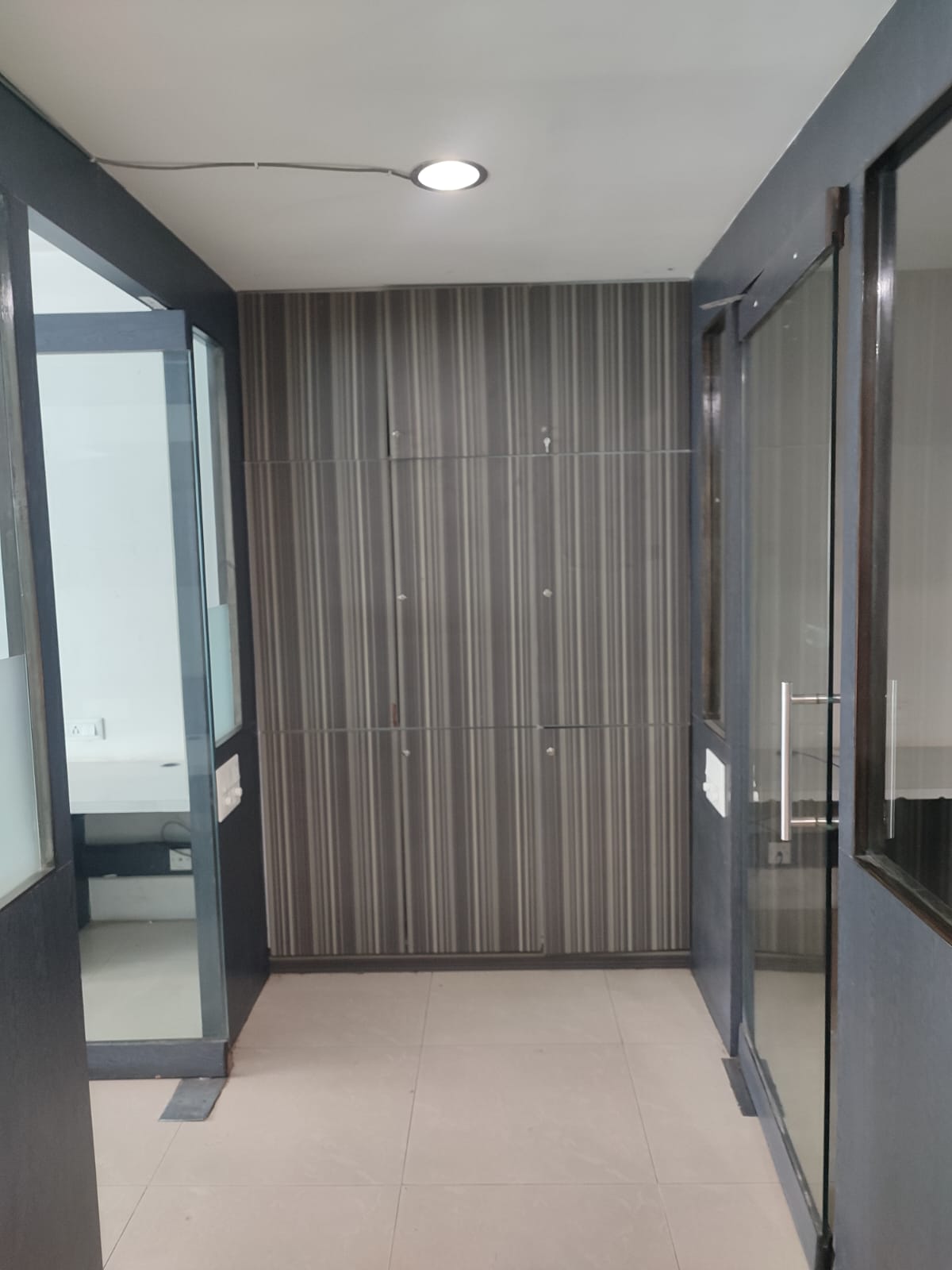 Pinnacle Business Park - Prahladnagar