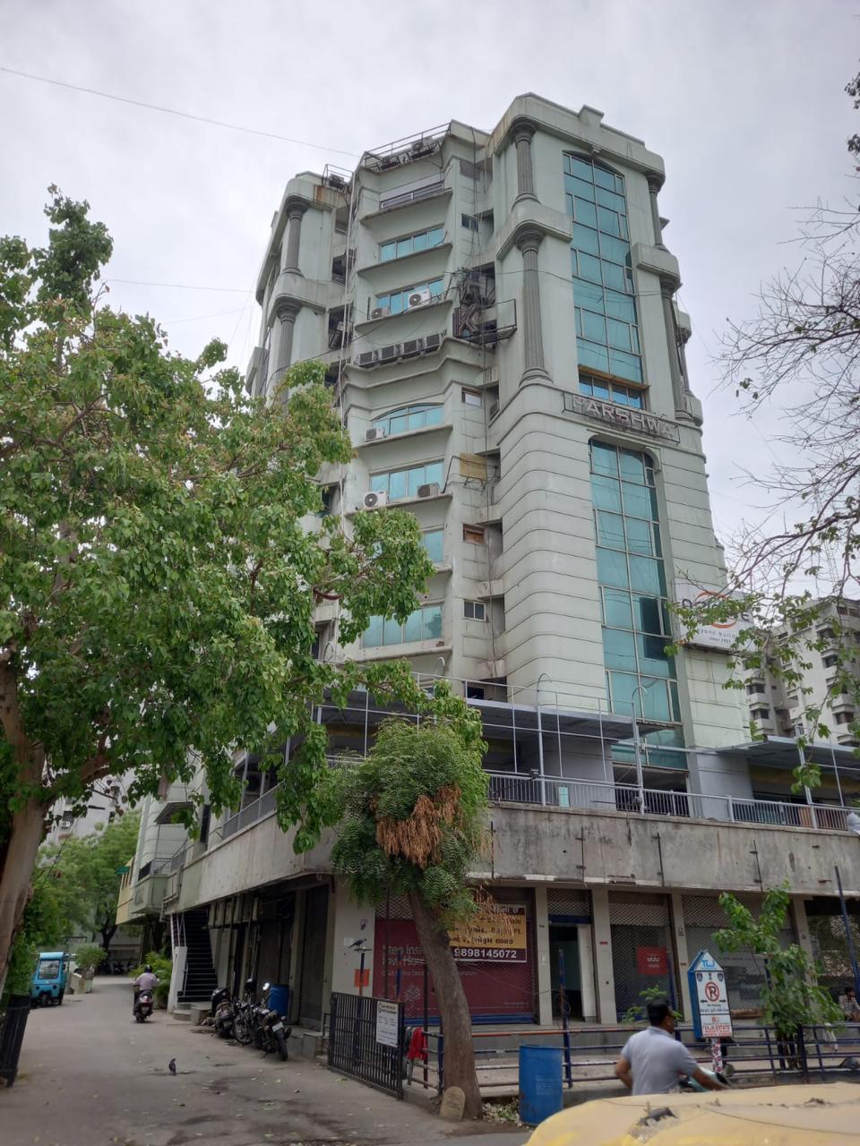 Parshwa Tower - Bodakdev