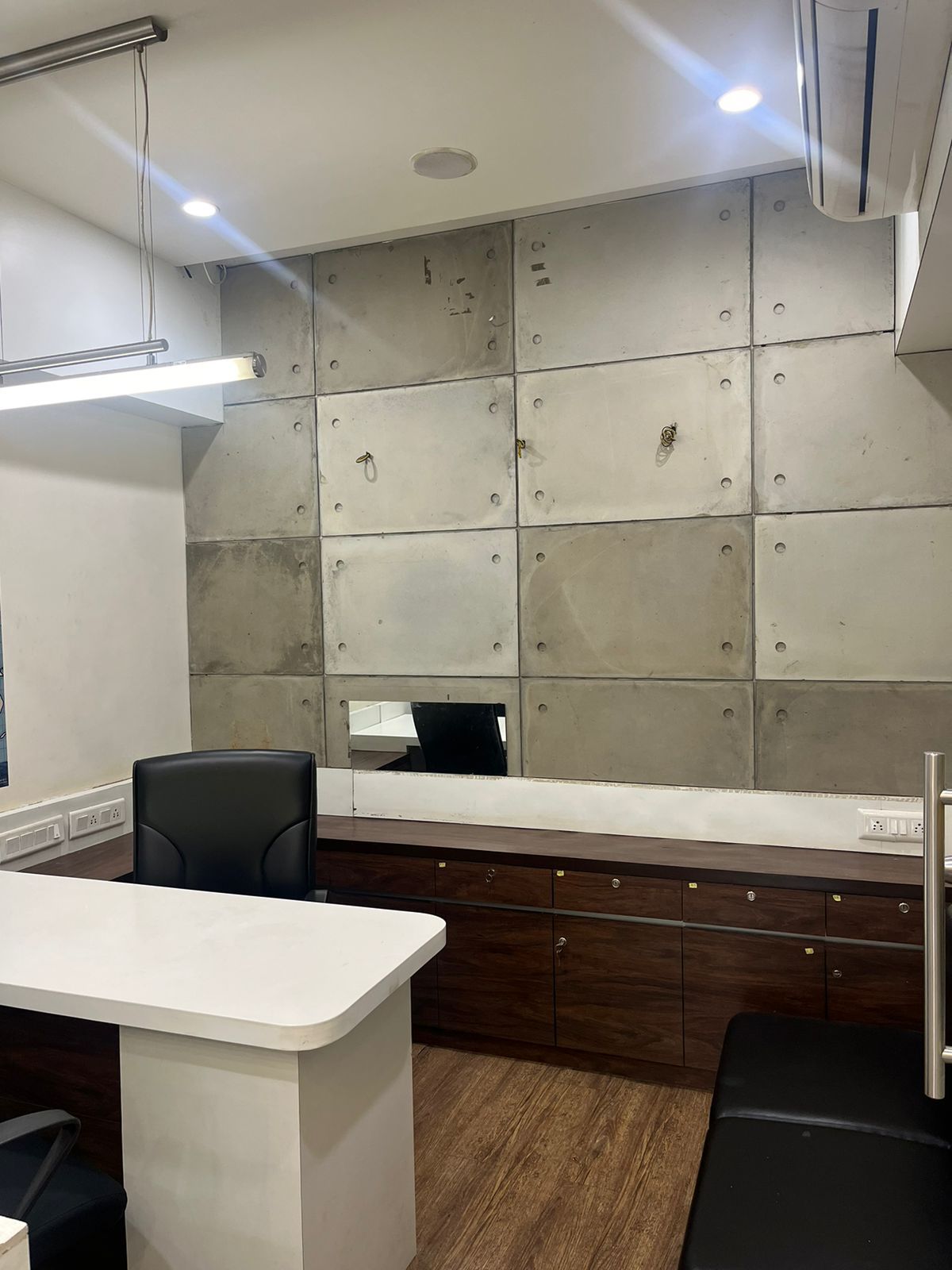 Dev Priya Complex - Prahladnagar