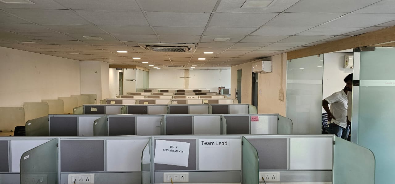 Parshwanath Business Park - Prahladnagar