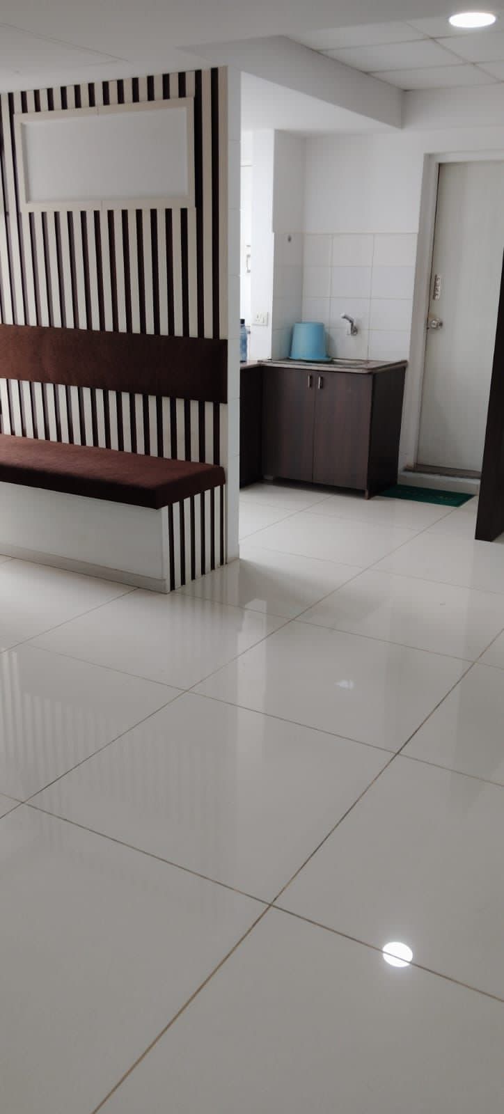Parshwanath Business Park - Prahladnagar