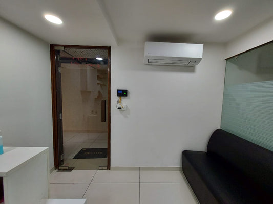 Ratnaakar Nine Square - Vastrapur