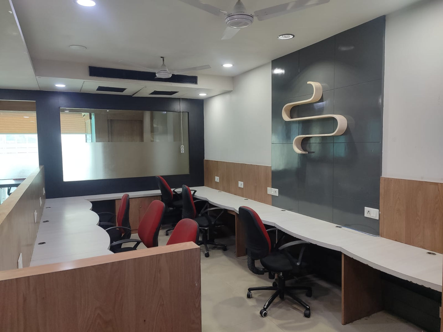 Pinnacle Business Park - Prahladnagar