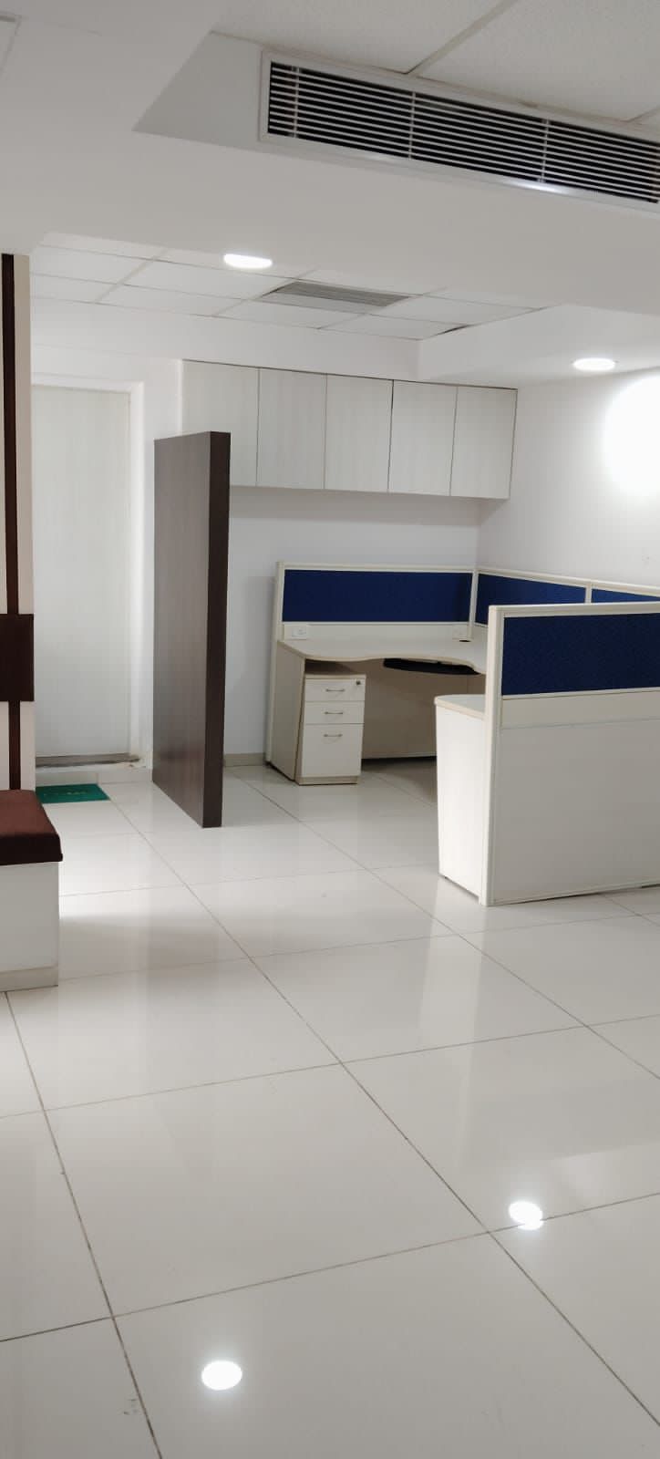 Parshwanath Business Park - Prahladnagar