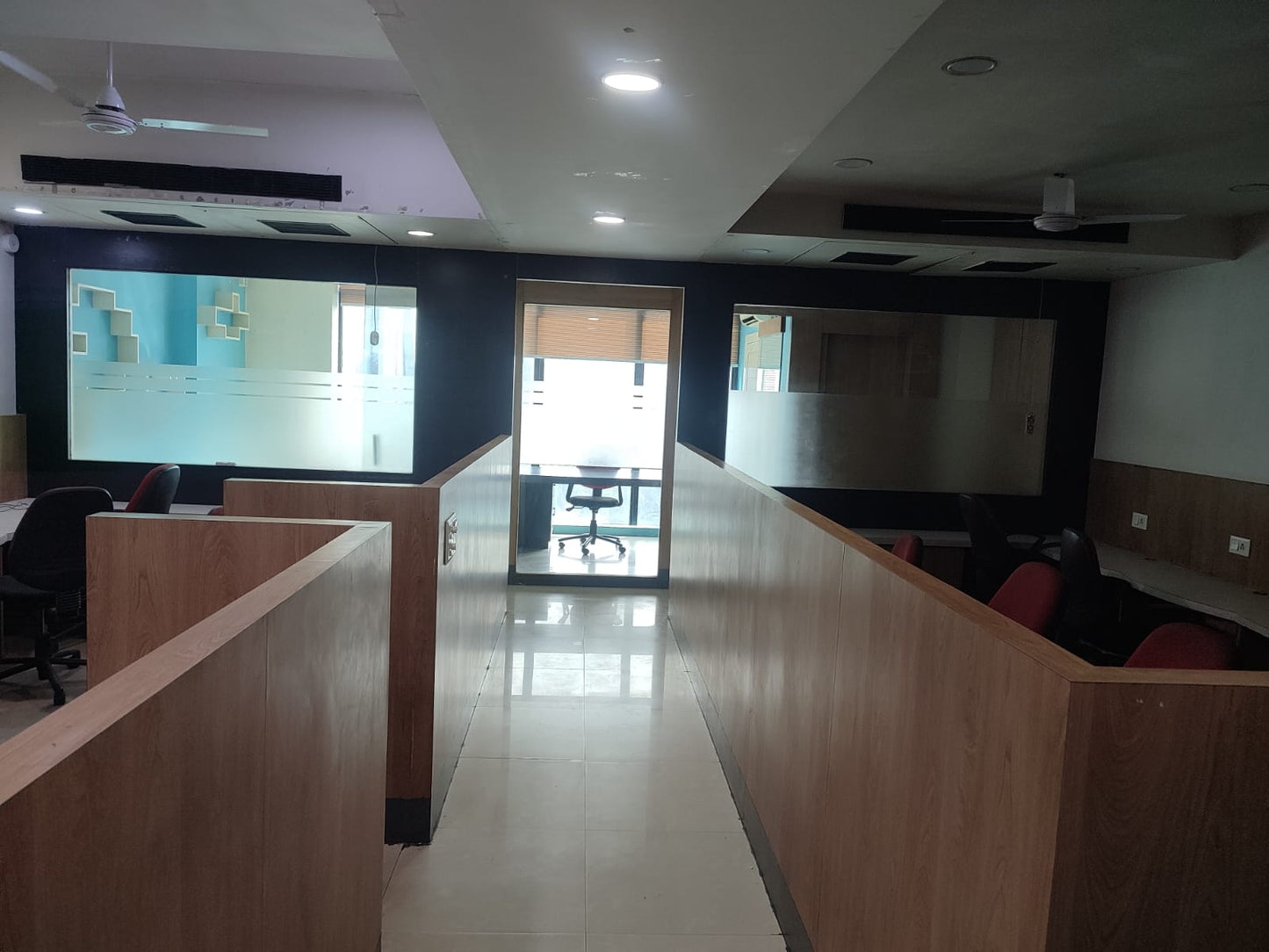 Pinnacle Business Park - Prahladnagar